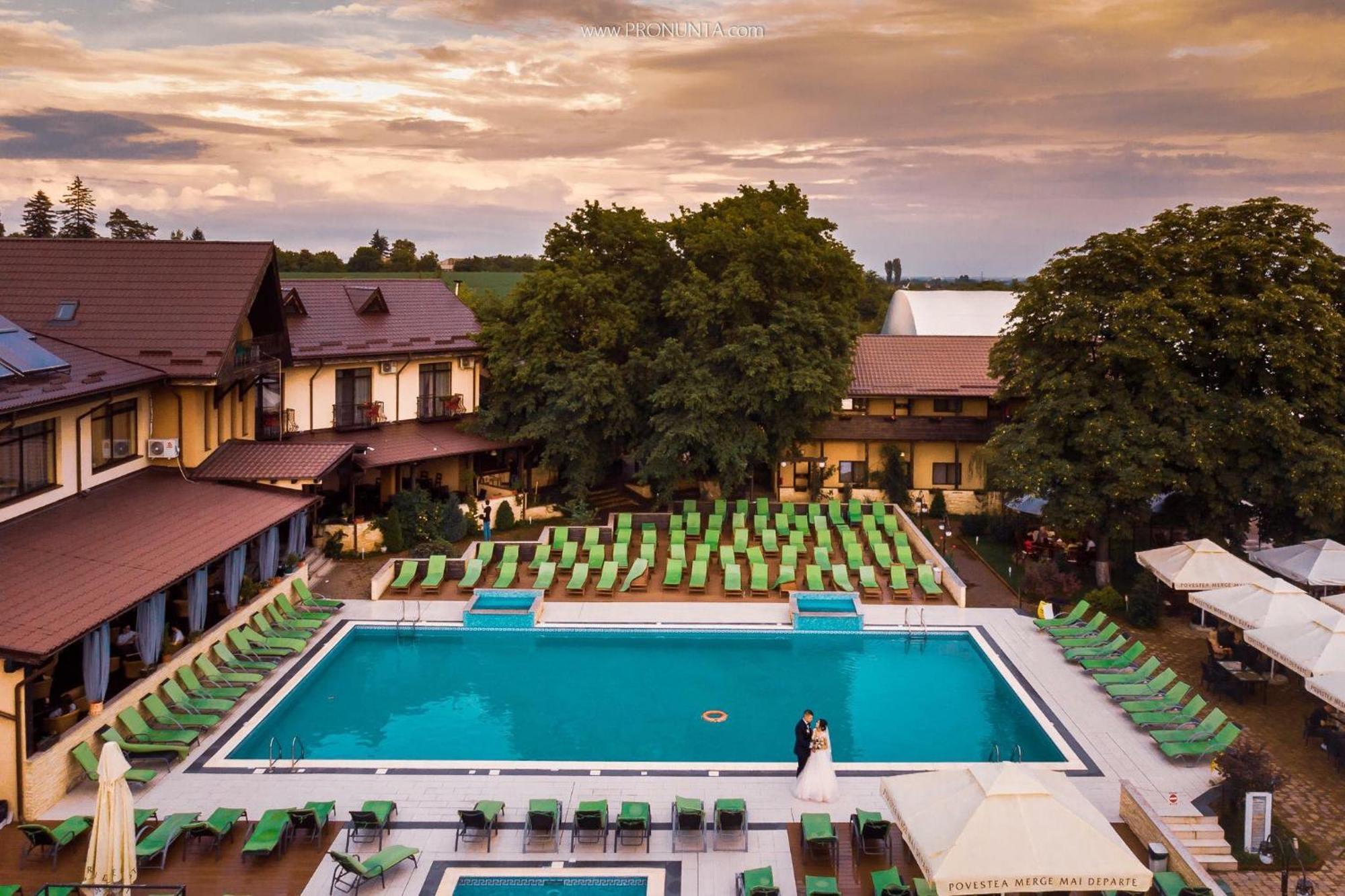 Green Garden Resort Odobesti Eksteriør billede