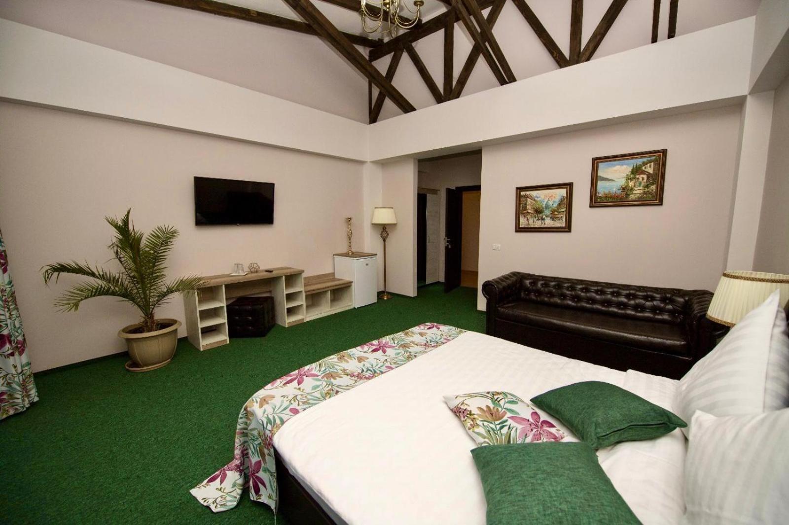Green Garden Resort Odobesti Eksteriør billede